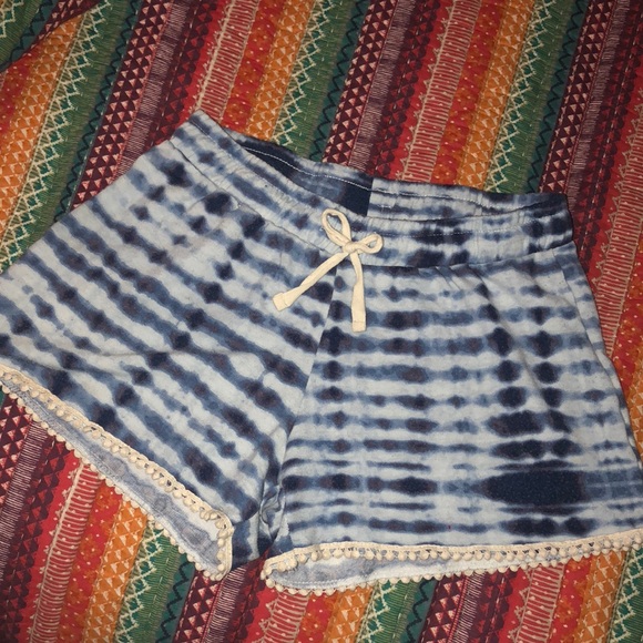 Boho Shorts - Picture 1 of 2